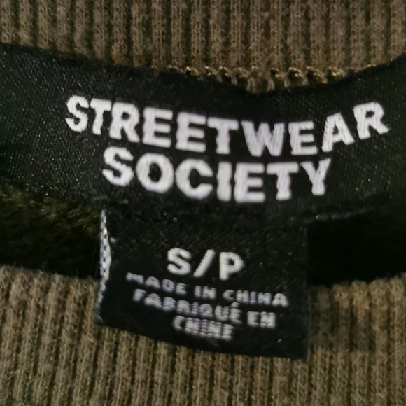 Sweatshirt - Picture 3 of 3